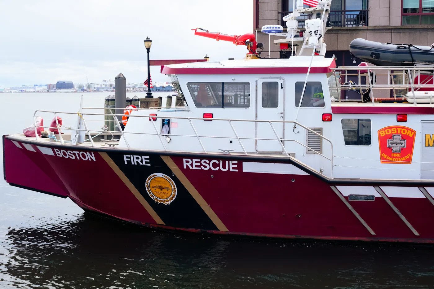 The fireboat Damrell, Boston Fire Department Marine Unit 1, underway